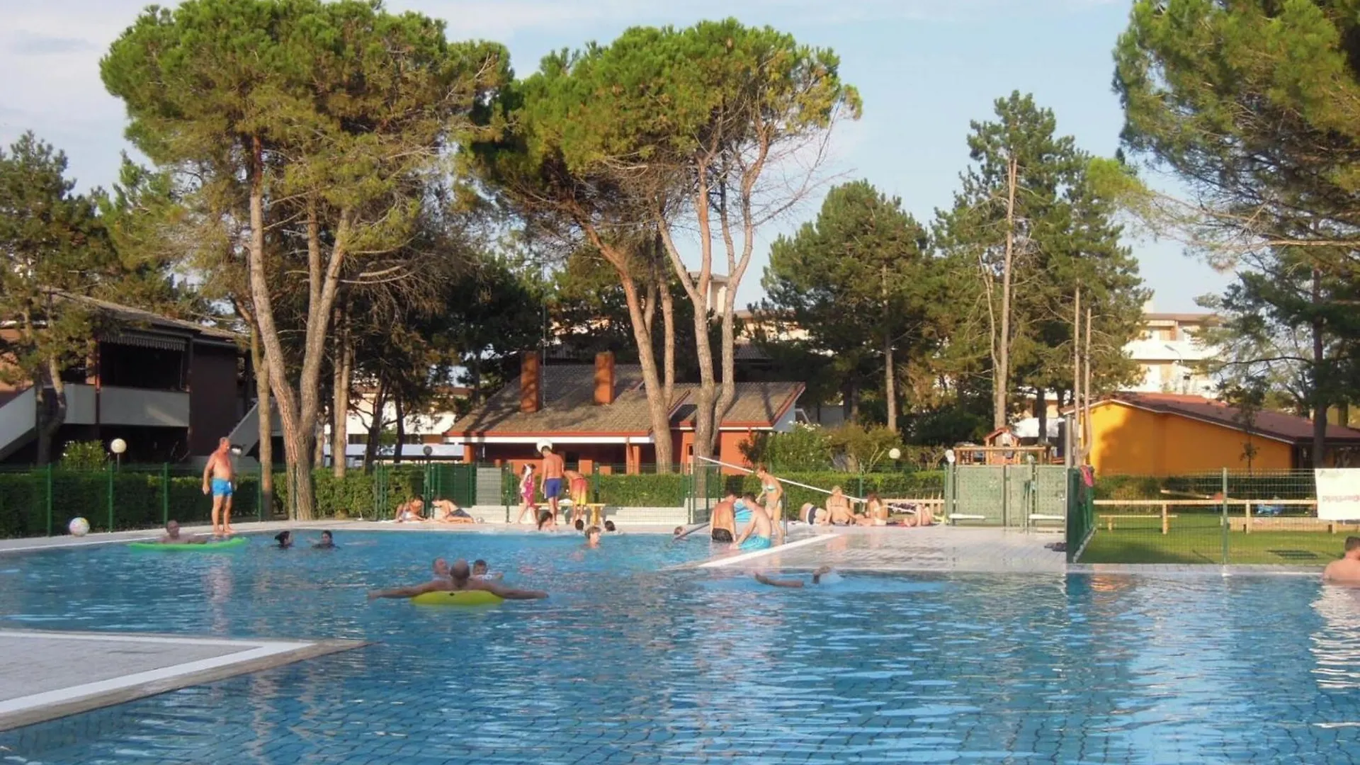 شقة Cozy Flat With Garden And Swimming Pools - Beahost بيبيوني